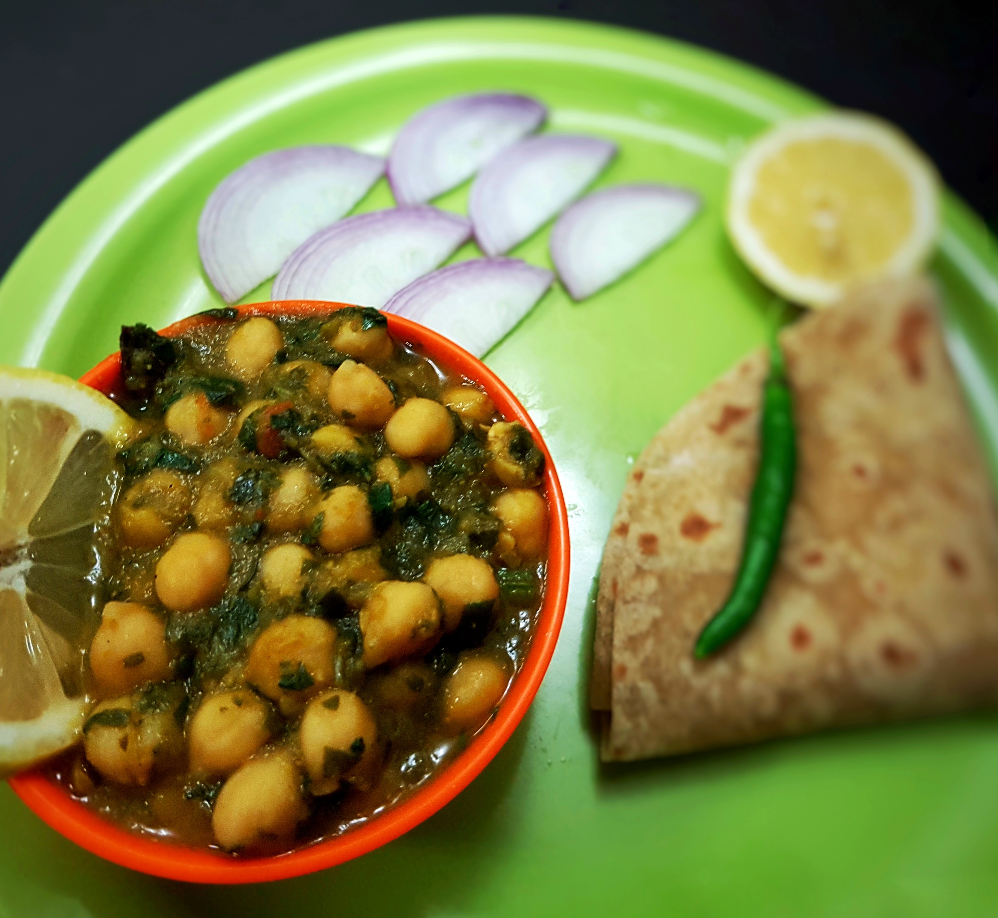 Chole Palak